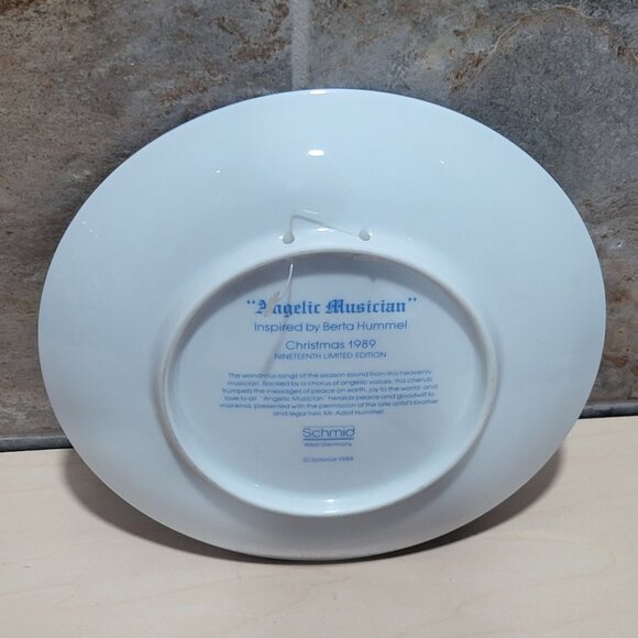 Schmid Hummel Christmas 1989 Angelic Musician Decorative Wall Hanging Plate - Picture 4 of 12